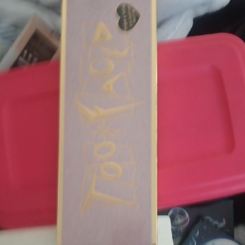Too Faced Gold and Lavender Eyeshadow Palette